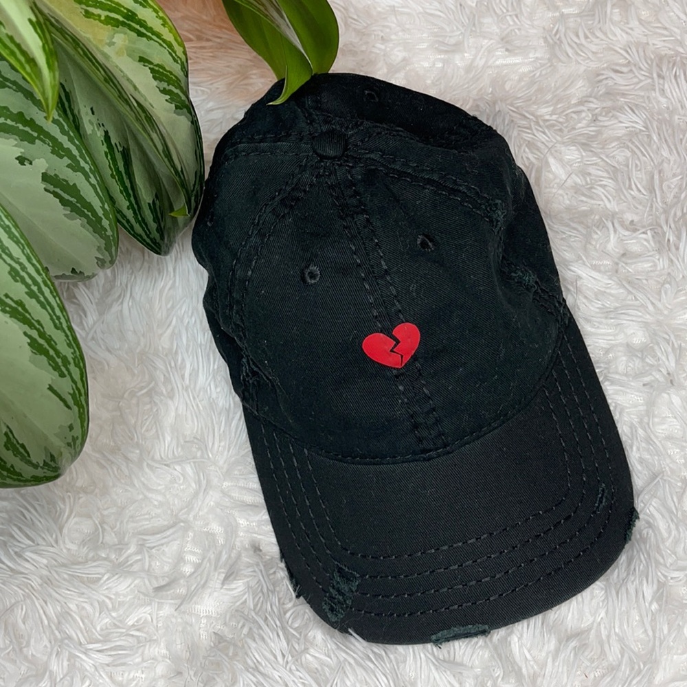 Heartbreaker 💔 Dad Hat